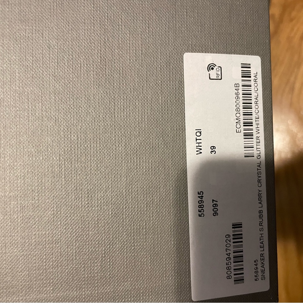 Alexander McQueen Sneakers - Picture 1 of 16